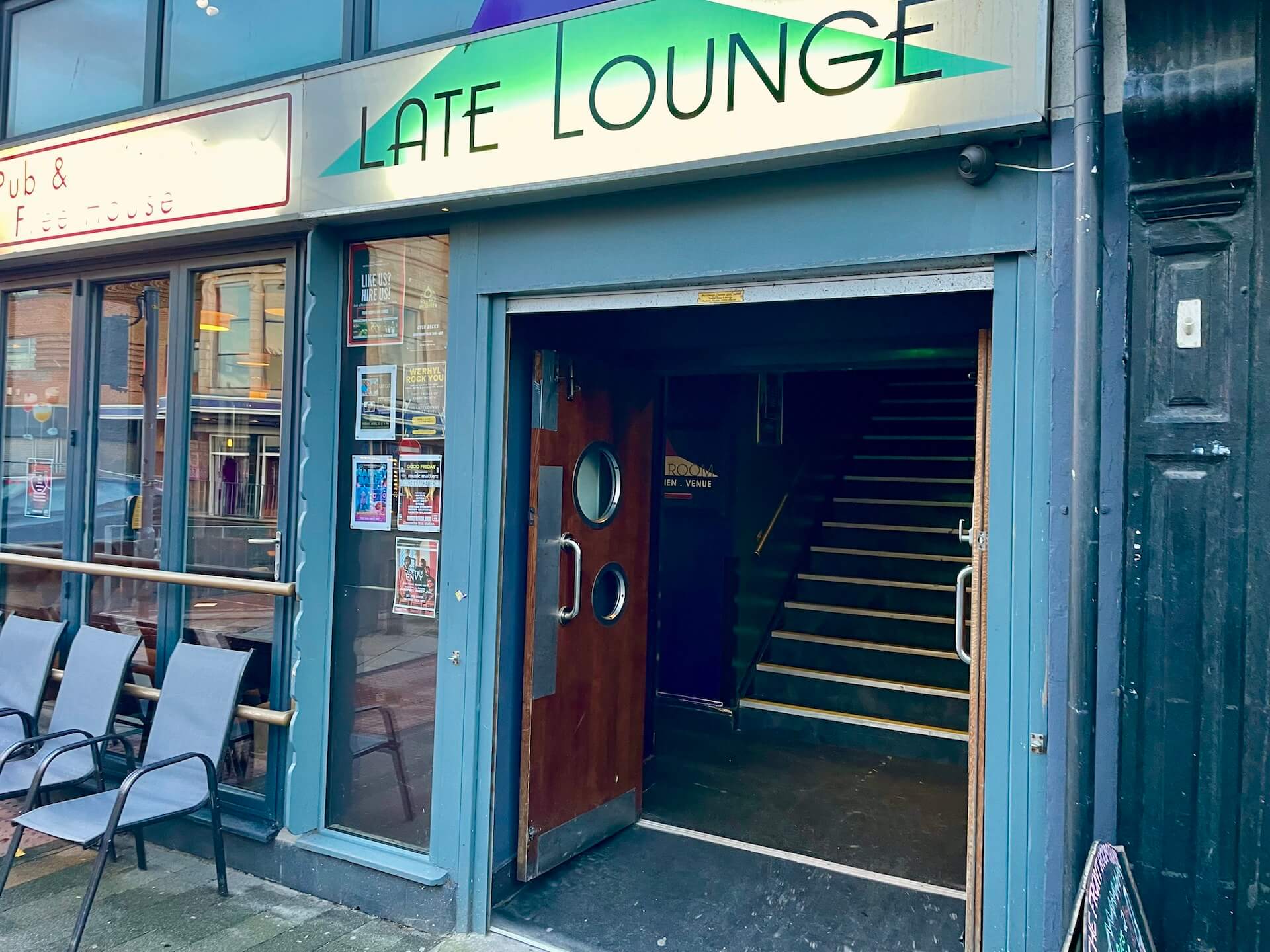Late Lounge